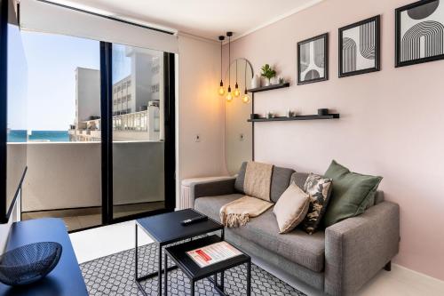 Flamingo 302: Sea Point Aprt with Sea Views