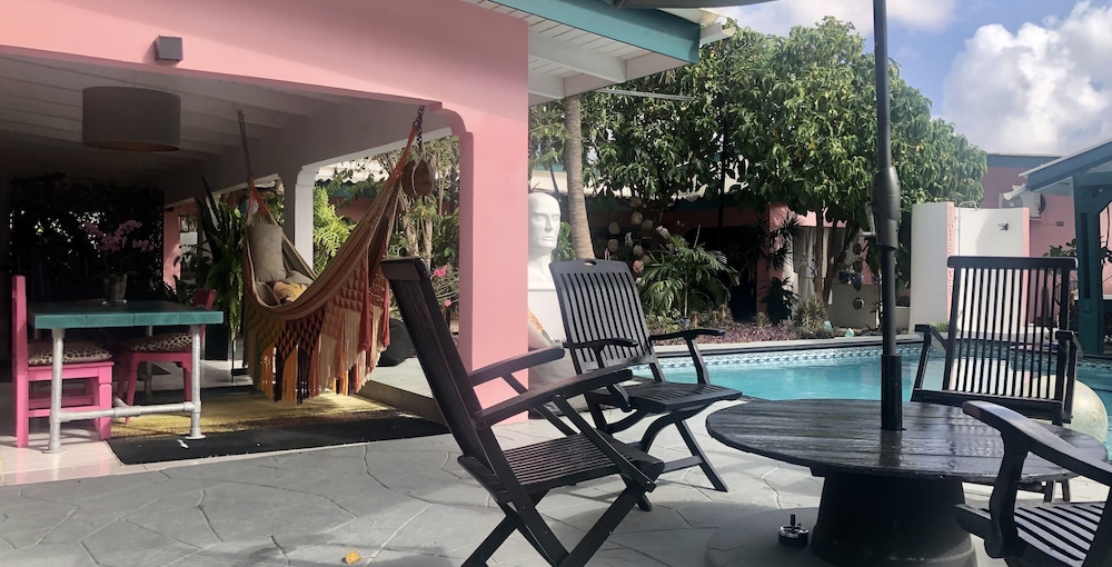 THUISHAVEN adults only boutique resort in Willemstad, CURAÇAO