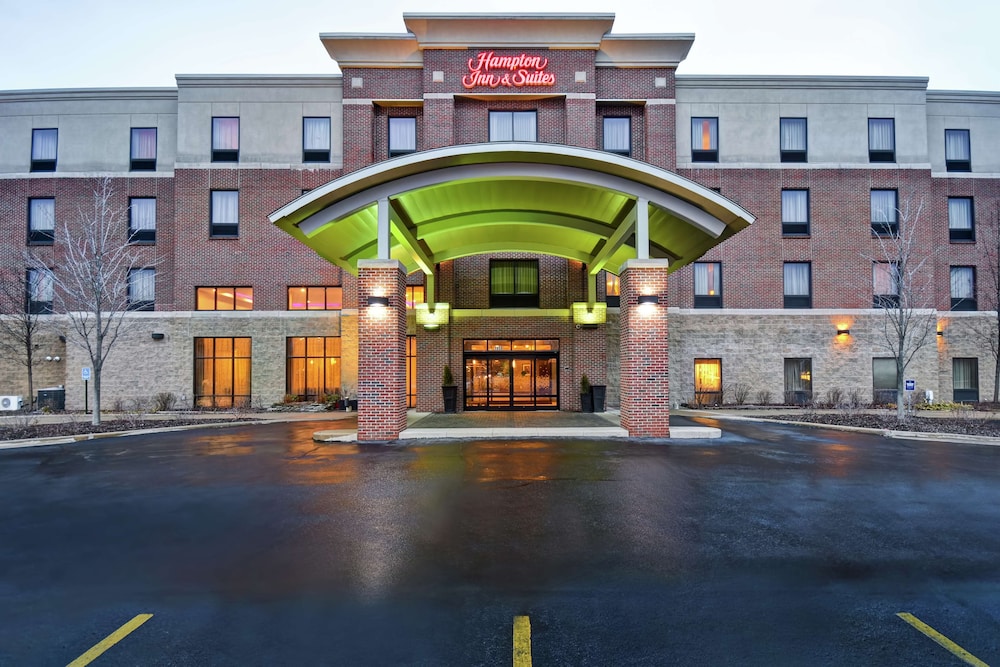 Hampton Inn & Suites Detroit Canton - photo 2