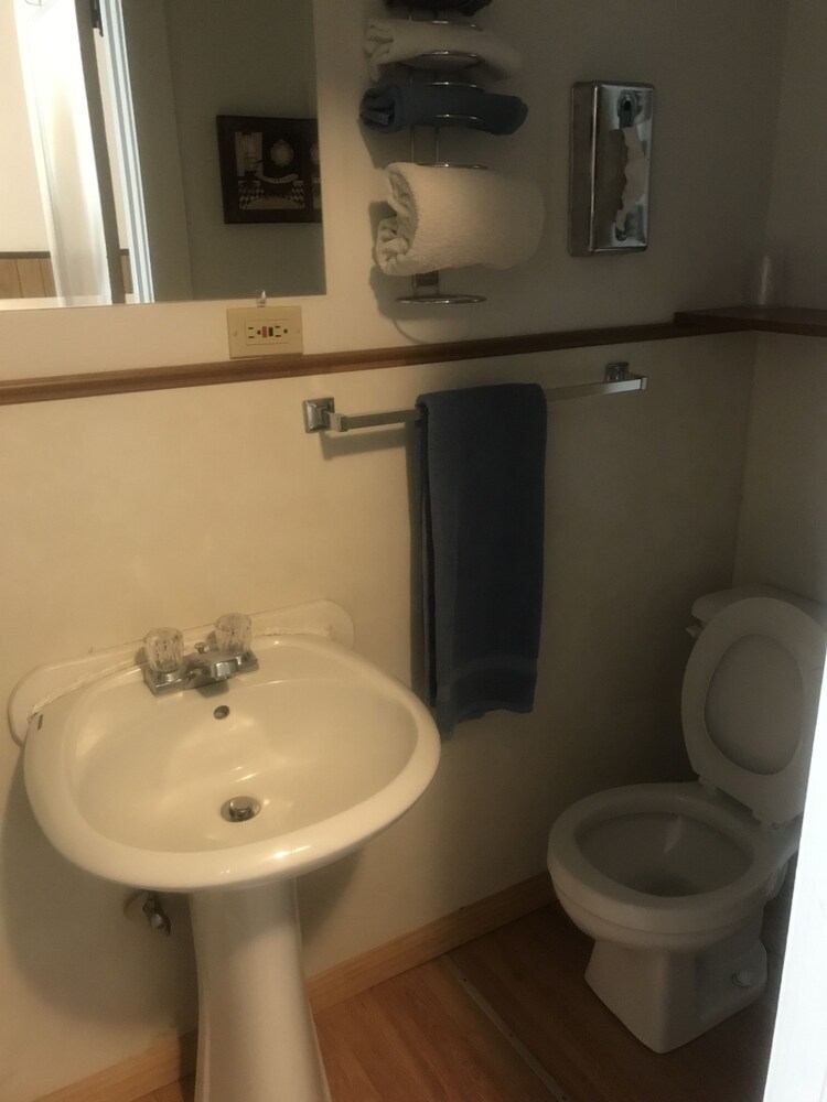 Chalet Motel - photo 19