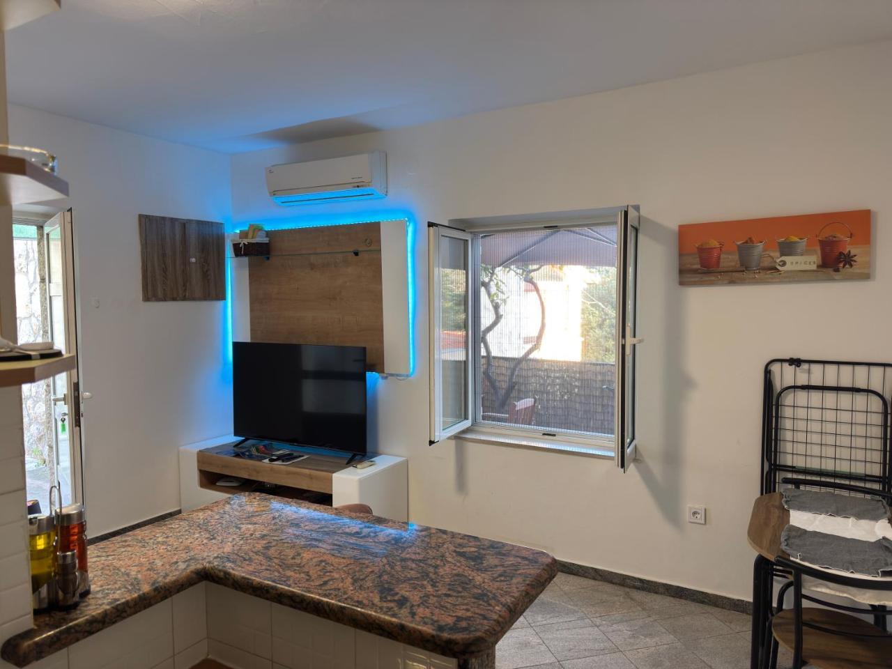 Cosy Apartment Close To Lapad Promenade And Beach