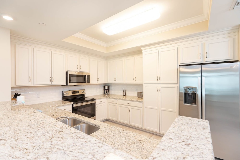 Phoenix Gulf Towers 703 3 Bedroom Condo - photo 12