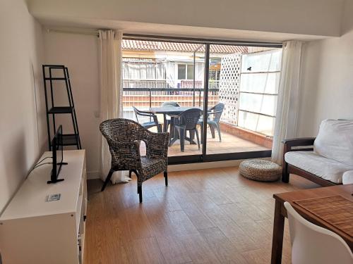 Aparteasy Atic Sants