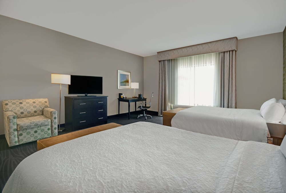 Hampton Inn & Suites Robbinsville - photo 13