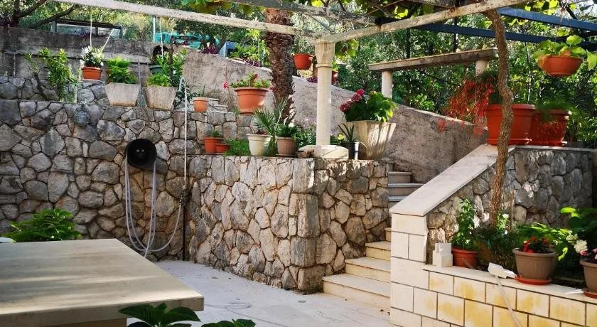 Villa Mir