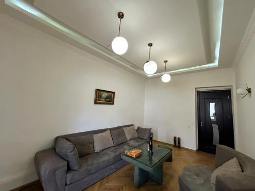 White Apartament in old tbilisi