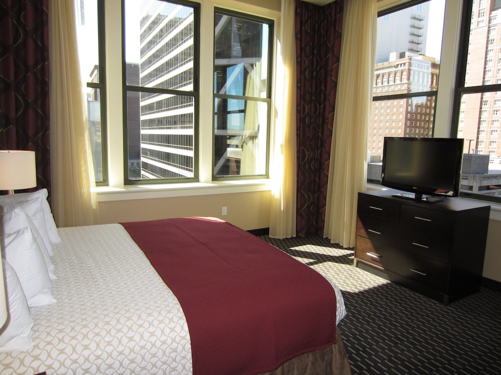 Embassy Suites by Hilton St. Louis Downtown - photo 5