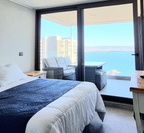 Departamento Con Vista Despejada Al Mar — 4-Star Luxury Hotel in Vina Del Mar, Chile