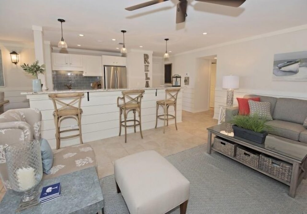 942 Cutter Court at The Sea Pines Resort - photo 6