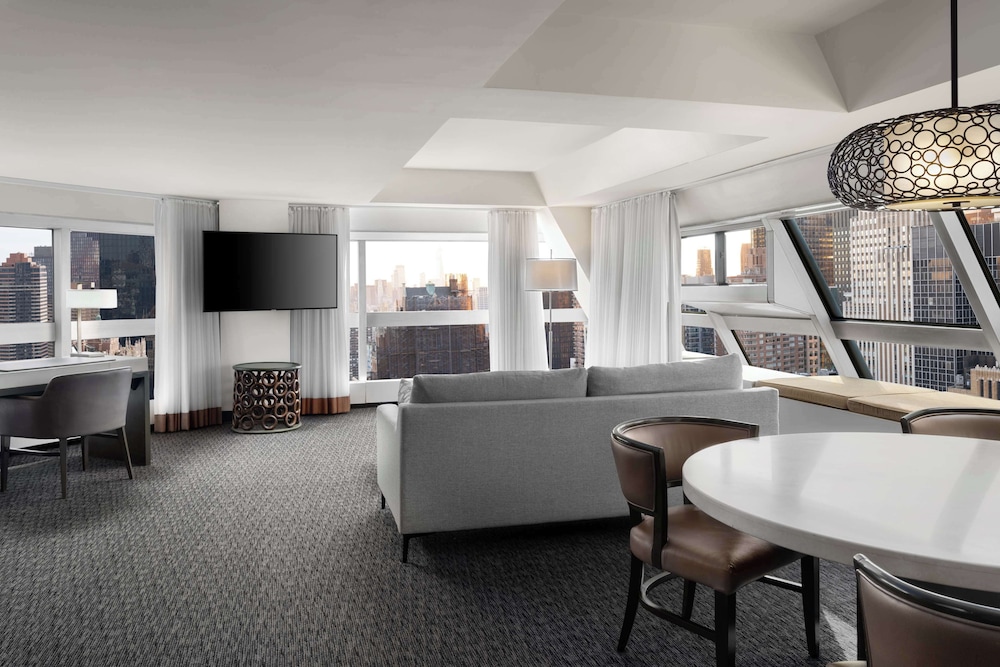 Millennium Hilton New York One UN Plaza - photo 28