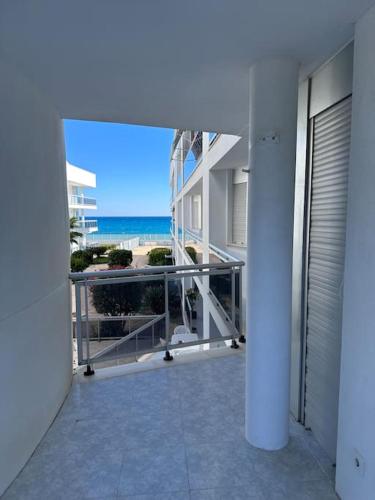 Riviera Primera Planta - carbon neutral hotel in Sant Pere, Santa Caterina I La Ribera