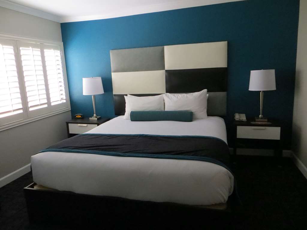 Best Western Plus Casino Royale Center Strip - photo 13