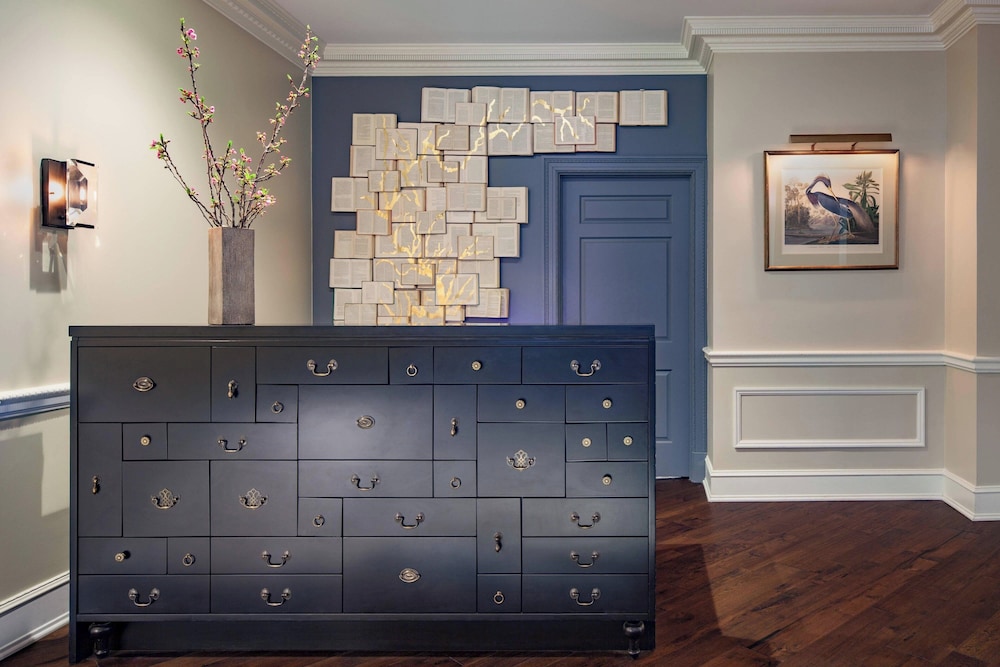 Morrison House Old Town Alexandria Autograph Collection - photo 4