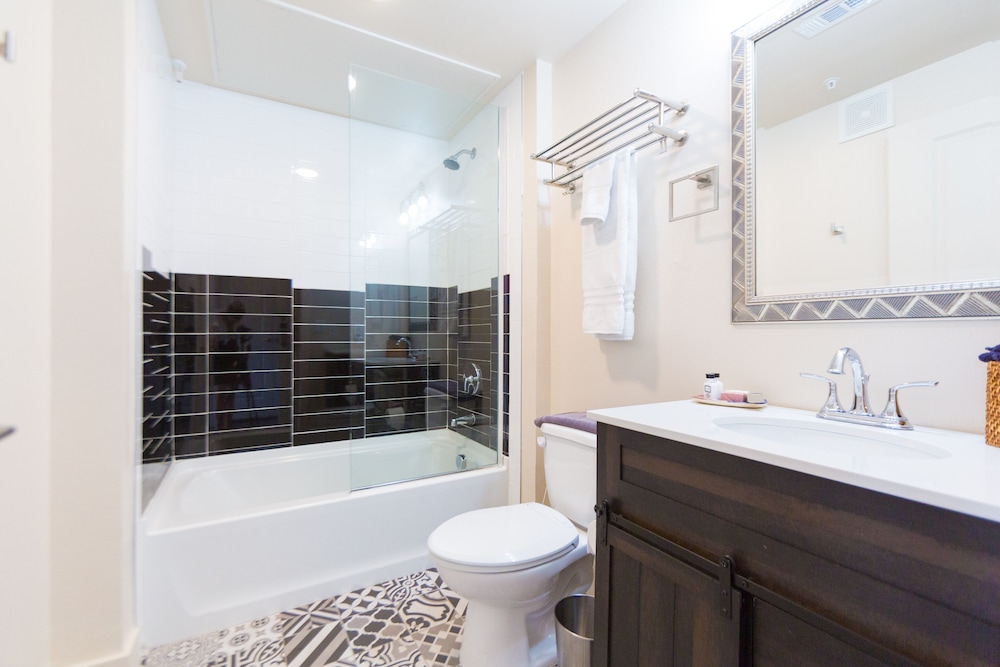 Bishop Arts Hotel by Qresorts. - photo 64