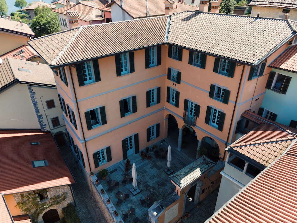 Palazzo del Vice Re - carbon neutral hotel in Lezzeno