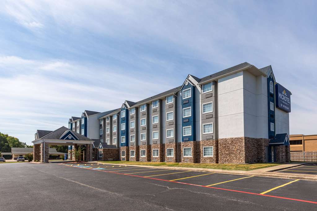 Microtel Inn & Suites by Wyndham Bossier City - photo 6