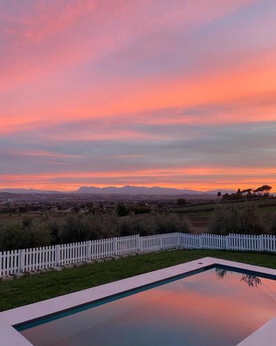 Olea b&b — 4-Star Luxury Hotel in Montecosaro, Italy