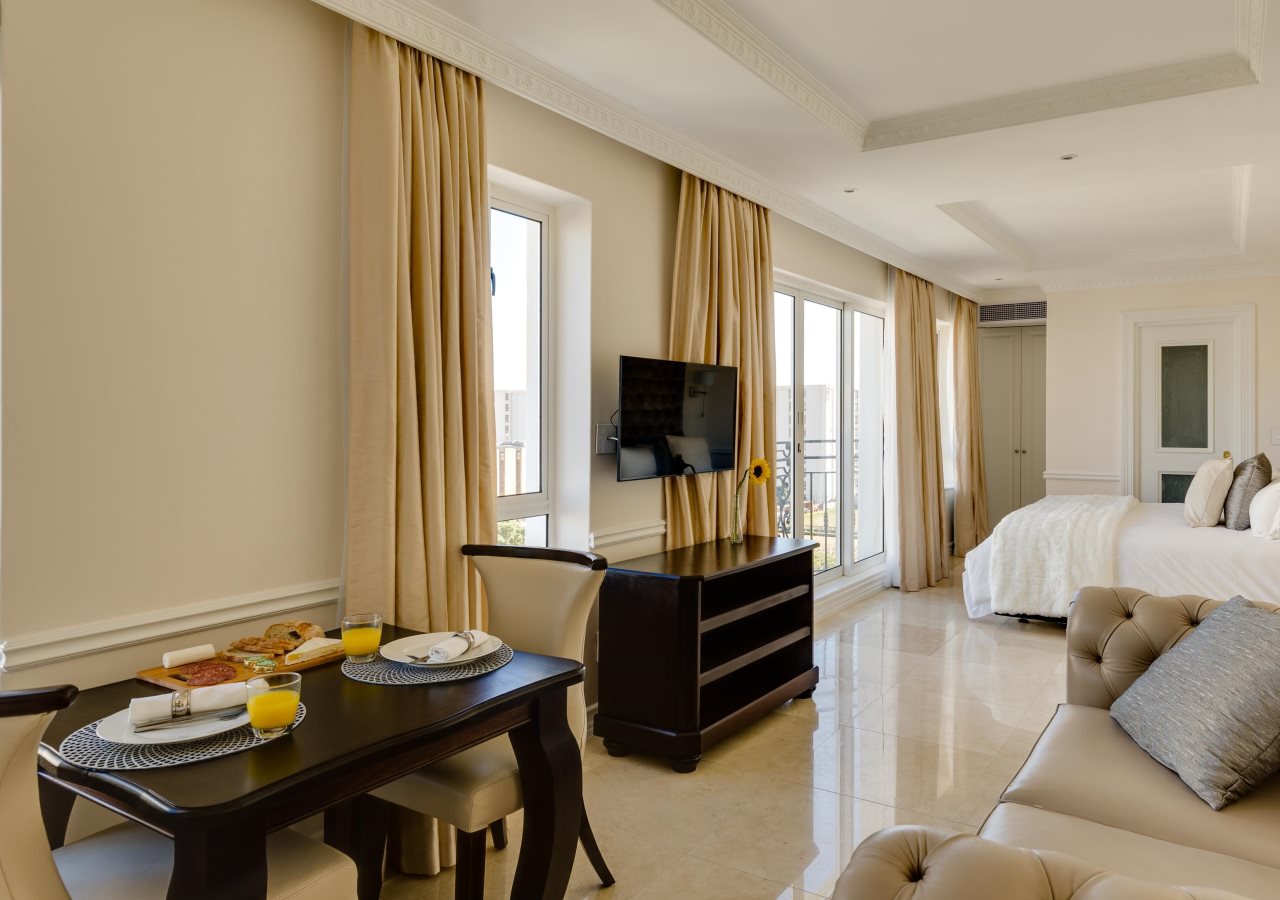 Versailles Luxury Apartments And Suites