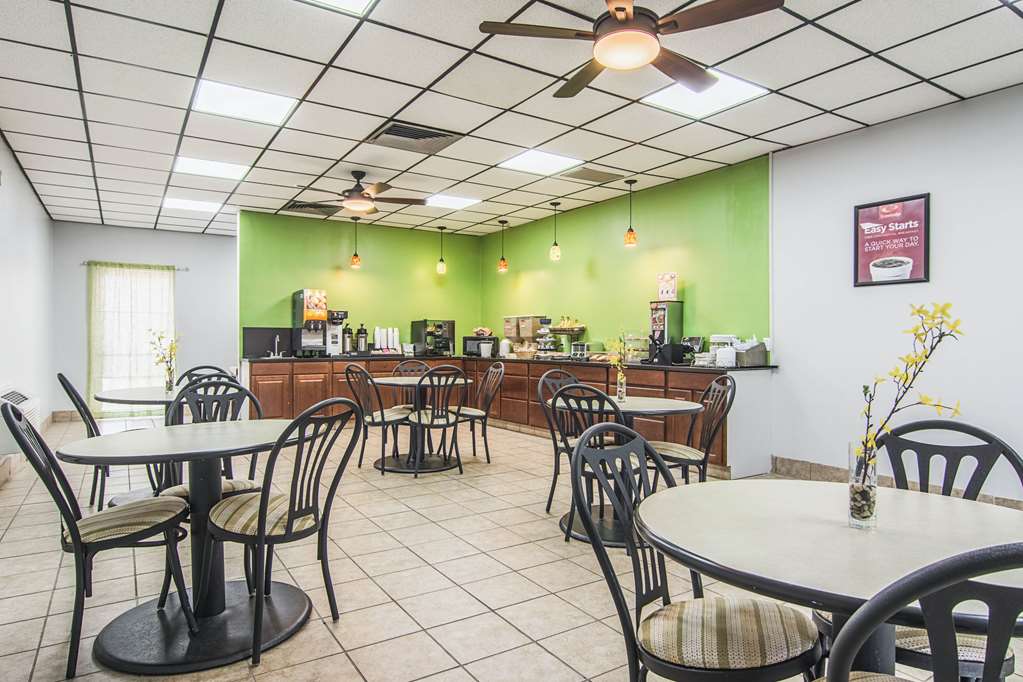 Econo Lodge Fort Payne - photo 26