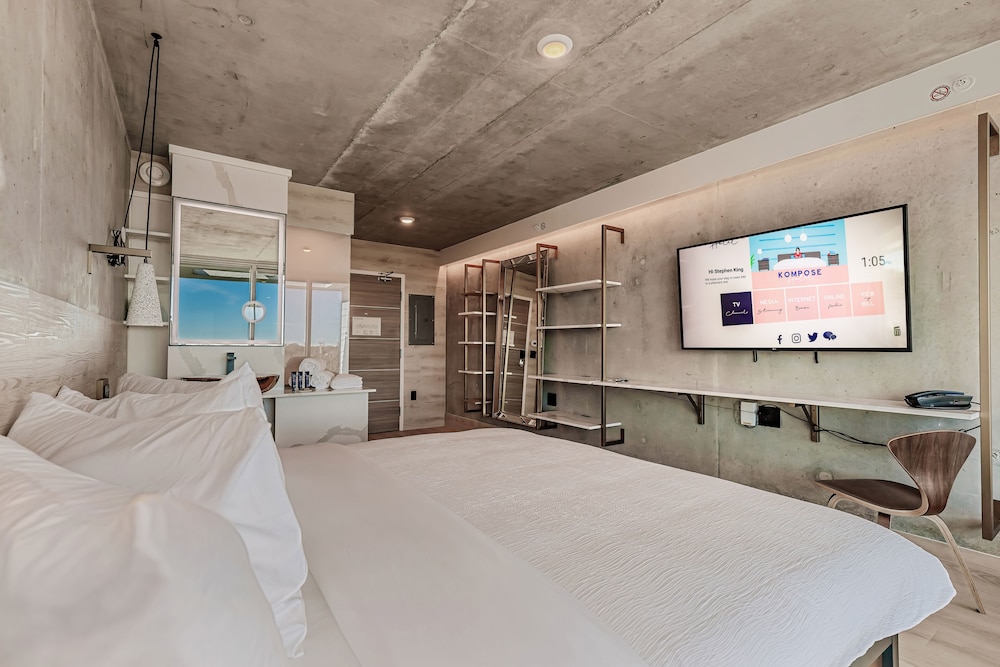 Kompose Boutique Hotel - photo 11