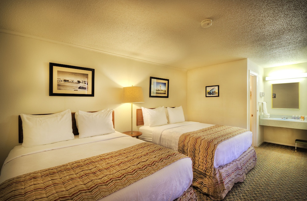Roadrunner Lodge - photo 7