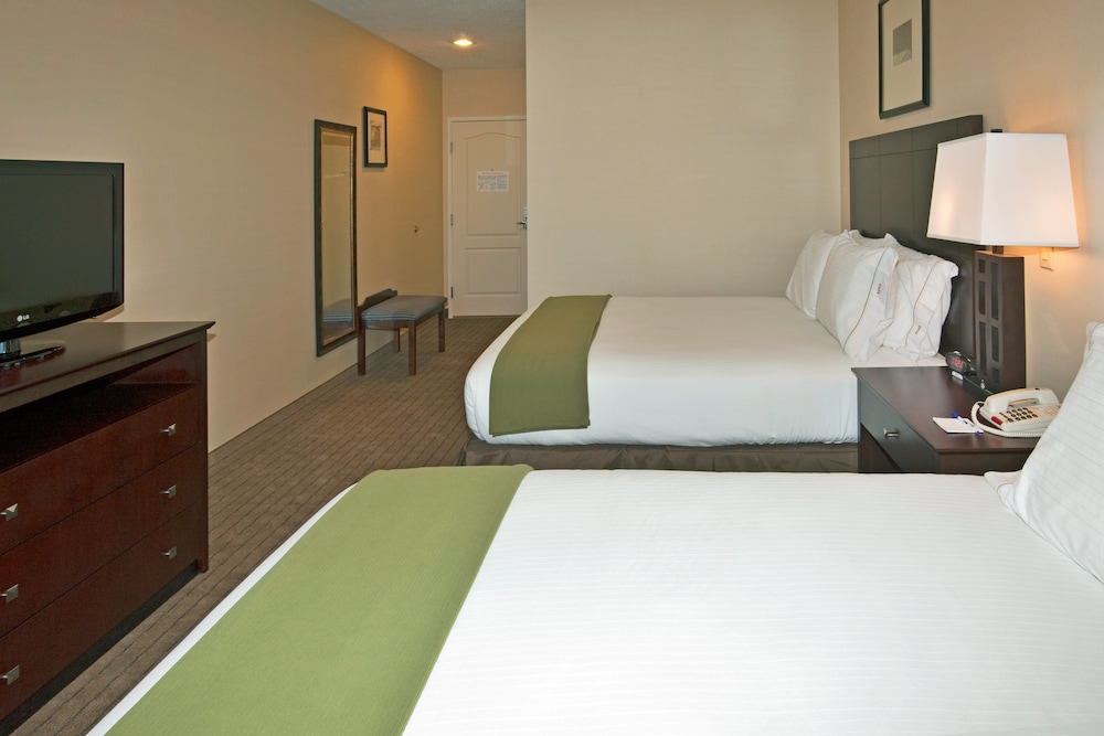 Holiday Inn Express Hotel & Suites Grants Milan — Grants — photo 4