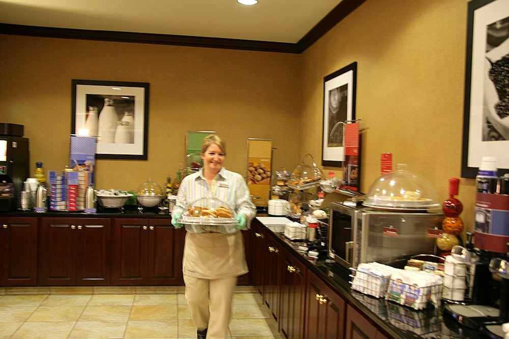Hampton Inn Stow - photo 32