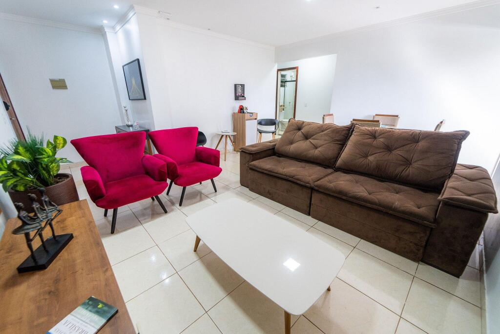 Ap 85m2 2Qts Com Suite Estacionamento Cozinha Completa Wi Fi 500MB Jr Catito — 4-Star Luxury Hotel in Taguatinga, Brasil