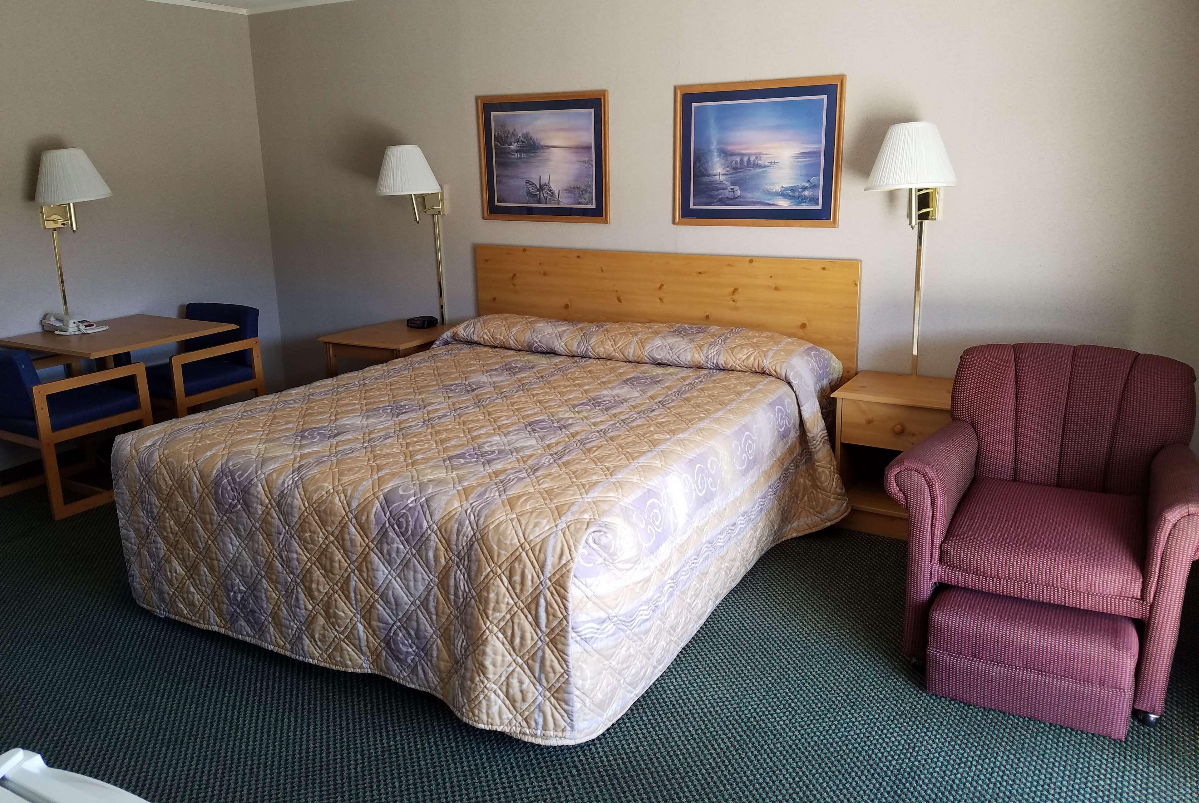 Knights Inn Franklin PA - photo 6