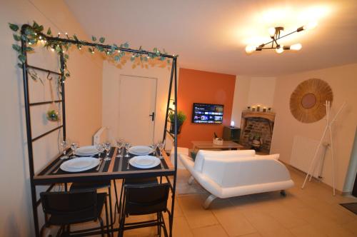 Logement Cosy Et Moderne — hotel in Luc-Sur-Mer