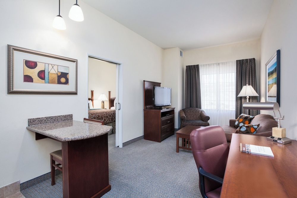 Staybridge Suites El Paso Airport by IHG - photo 12