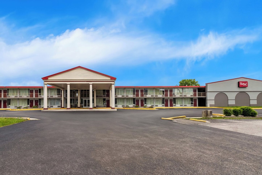 Red Roof Inn & Suites Cave City - photo 27