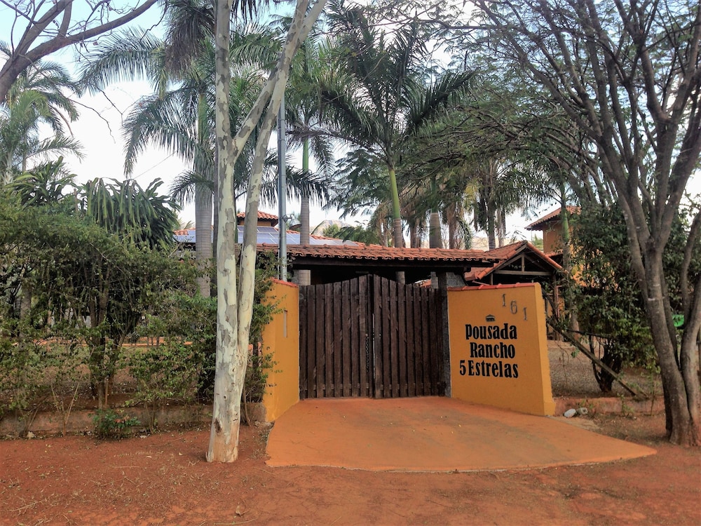 Pousada Rancho 5 Estrelas — hotel in Igarape