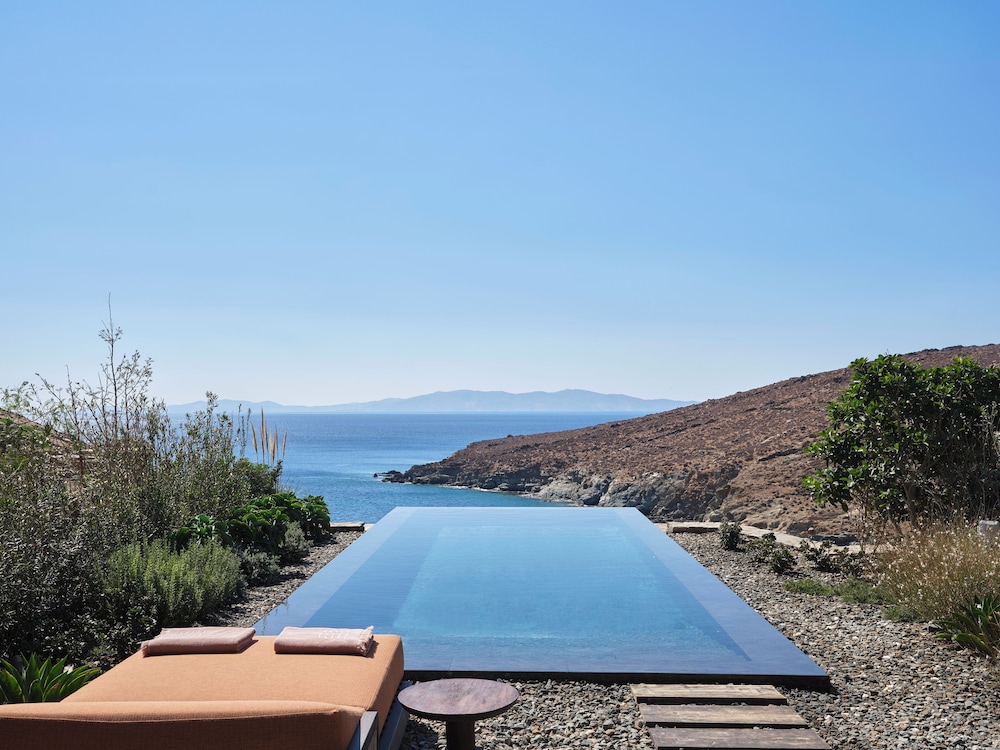 Odera Tinos Autograph Collection — Tinos — photo 2