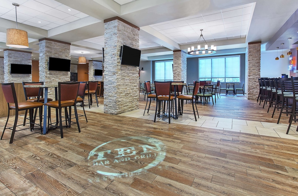 Embassy Suites by Hilton Nashville Airport - photo 42