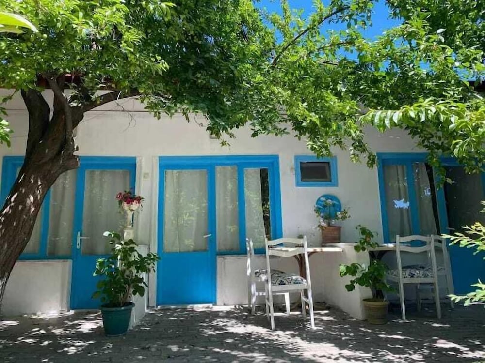 Hanc Butik Otel — Edremit