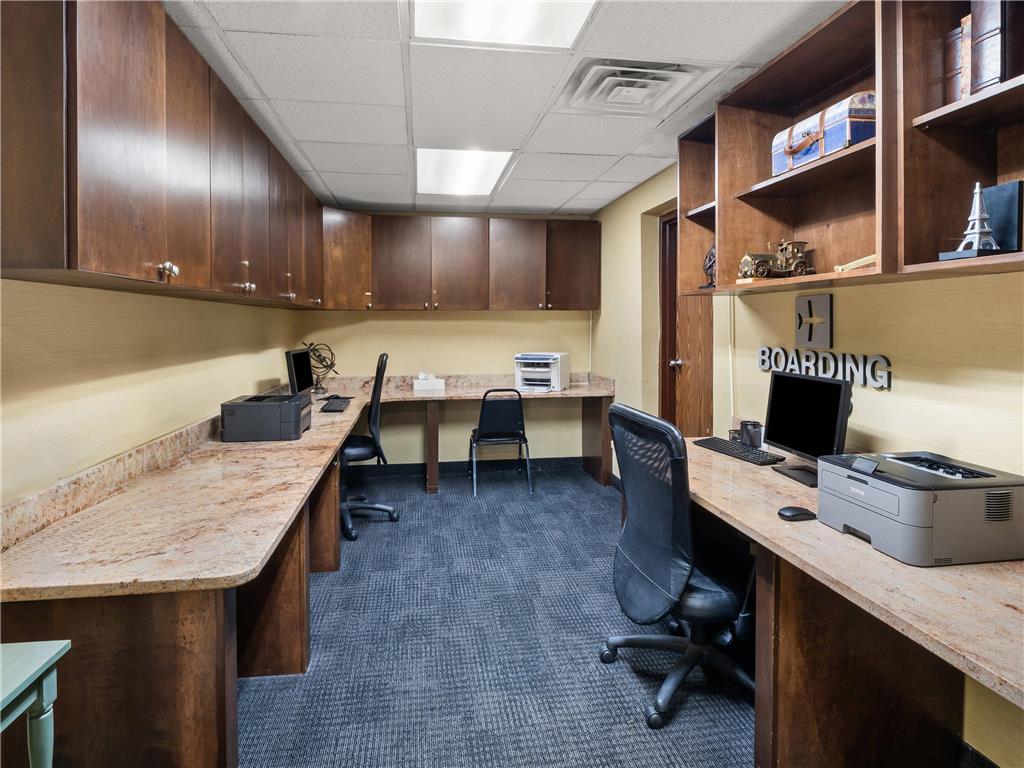 Comfort Inn Metro Airport - photo 47