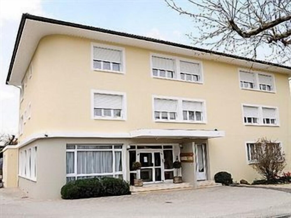 La Chaumière — hotel in Voiron