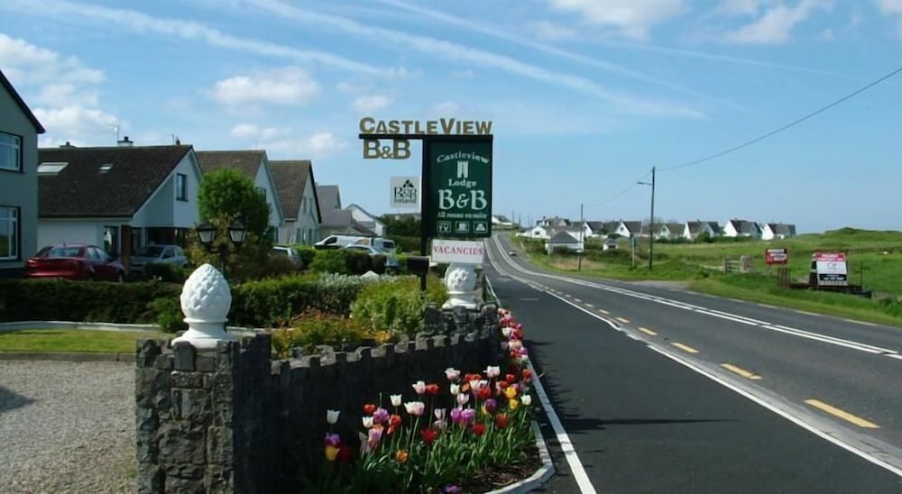 Hamptons By The Bay — Rye
