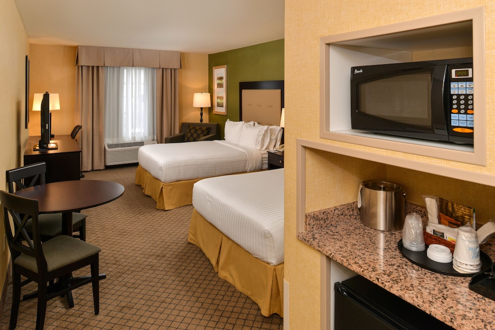 Holiday Inn Express Sacramento Airport Woodland by IHG - photo 47