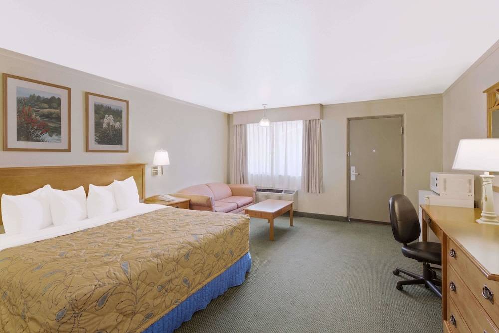 Days Inn by Wyndham Provo - photo 5