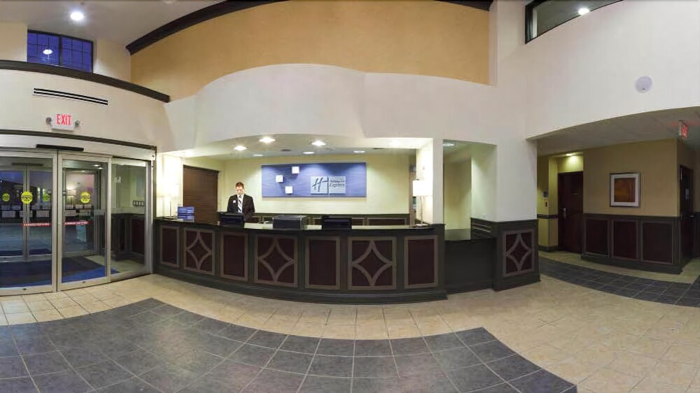 Holiday Inn Express & Suites Indianapolis East By Ihg - photo 3