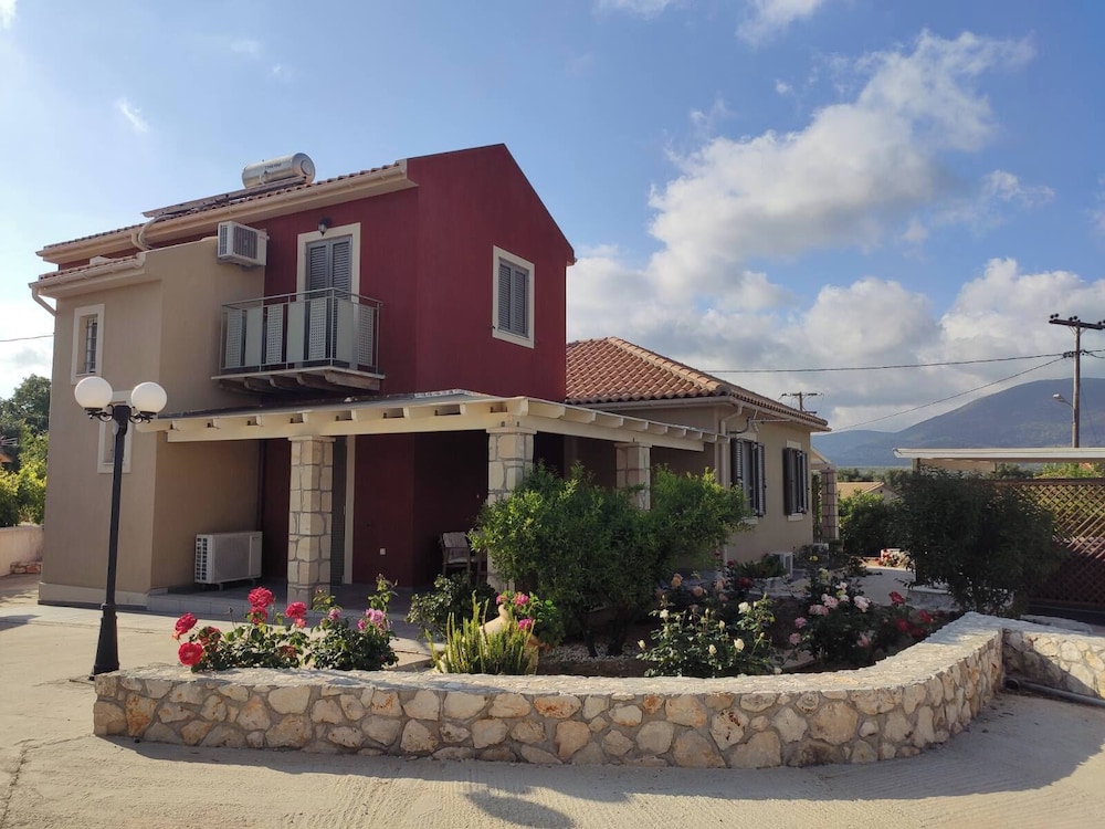 Spedion Villa Kefallonia — 4-Star Luxury Hotel in Kefalonia, Greece