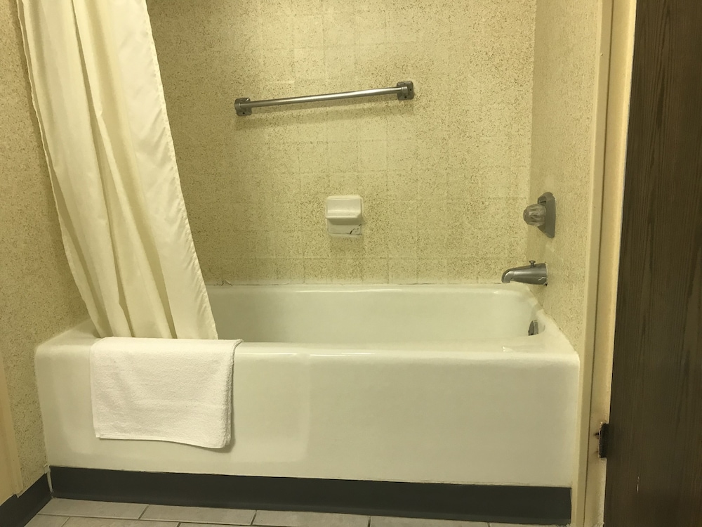 West Motel - photo 17
