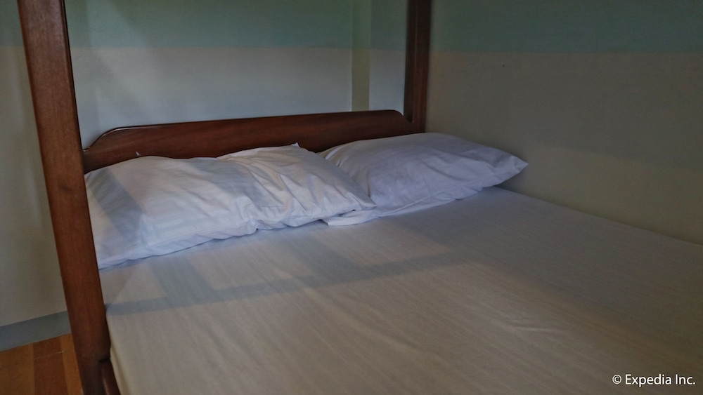 Zeah’s Inn — Baler — photo 2