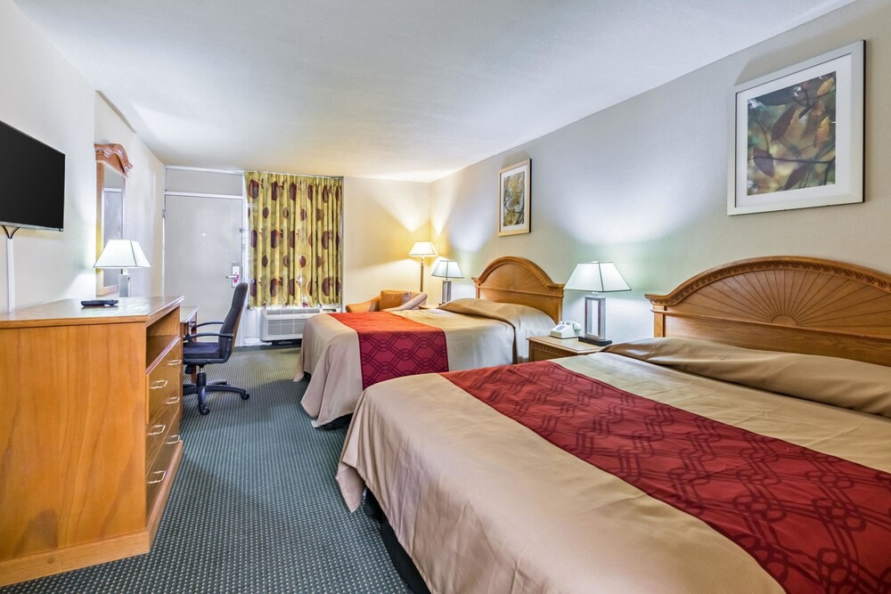 Eco Inn Suites by Hotel O Baytown - photo 19
