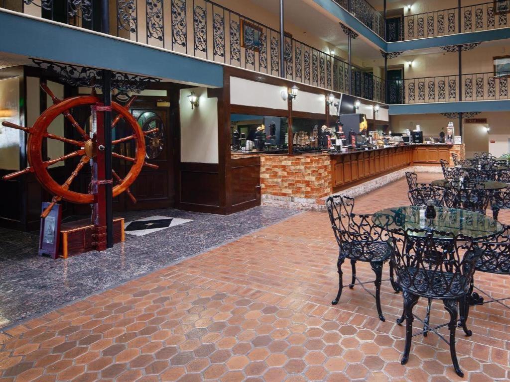 SureStay Plus Hotel by Best Western Baton Rouge - photo 41