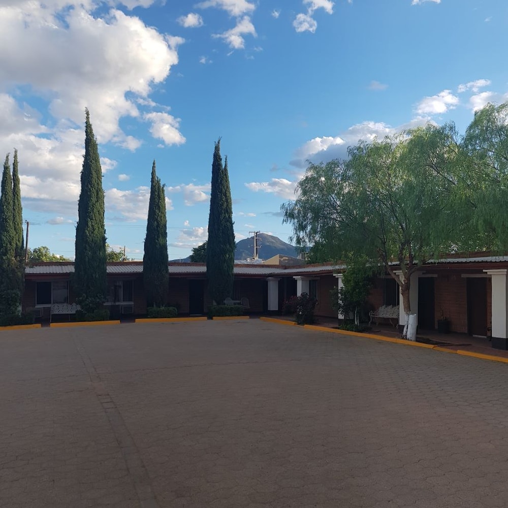 Motel Colonial - carbon neutral hotel in Naco