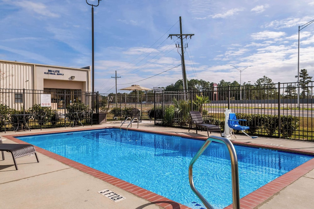 Quality Inn & Suites Slidell - photo 33