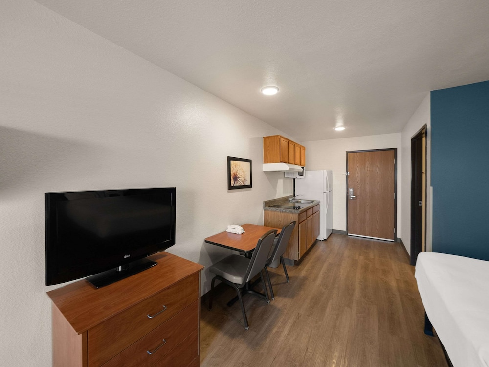 WoodSpring Suites Rockwall East Dallas - photo 13
